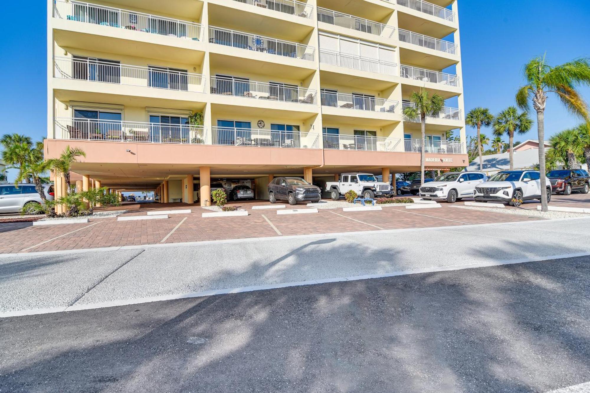 Waterfront Condo With Patio And Pool On Madeira Beach! St. Pete Beach Exterior photo