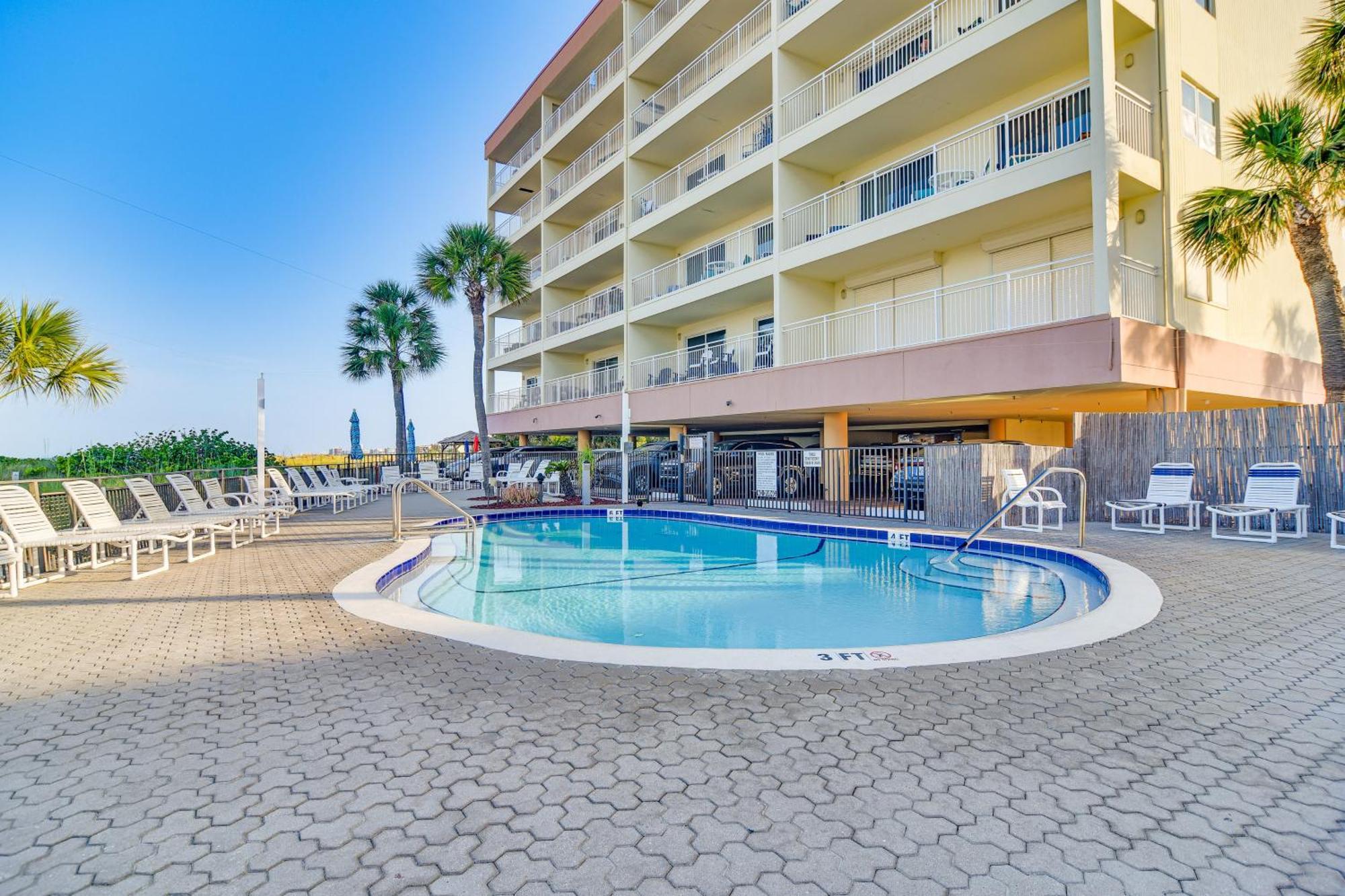 Waterfront Condo With Patio And Pool On Madeira Beach! St. Pete Beach Exterior photo