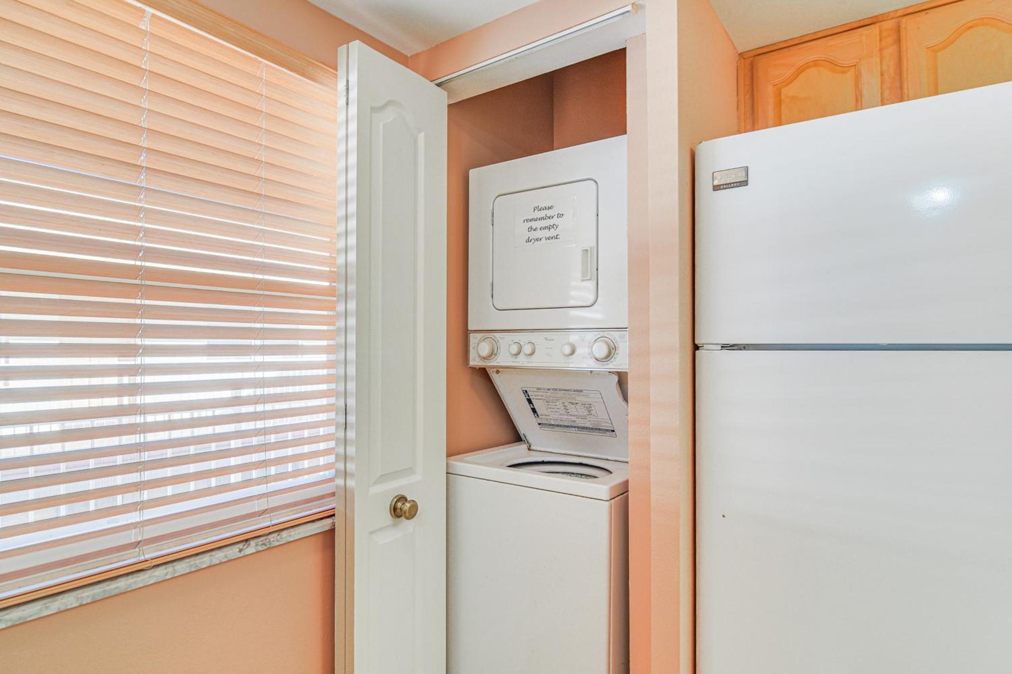 Waterfront Condo With Patio And Pool On Madeira Beach! St. Pete Beach Exterior photo