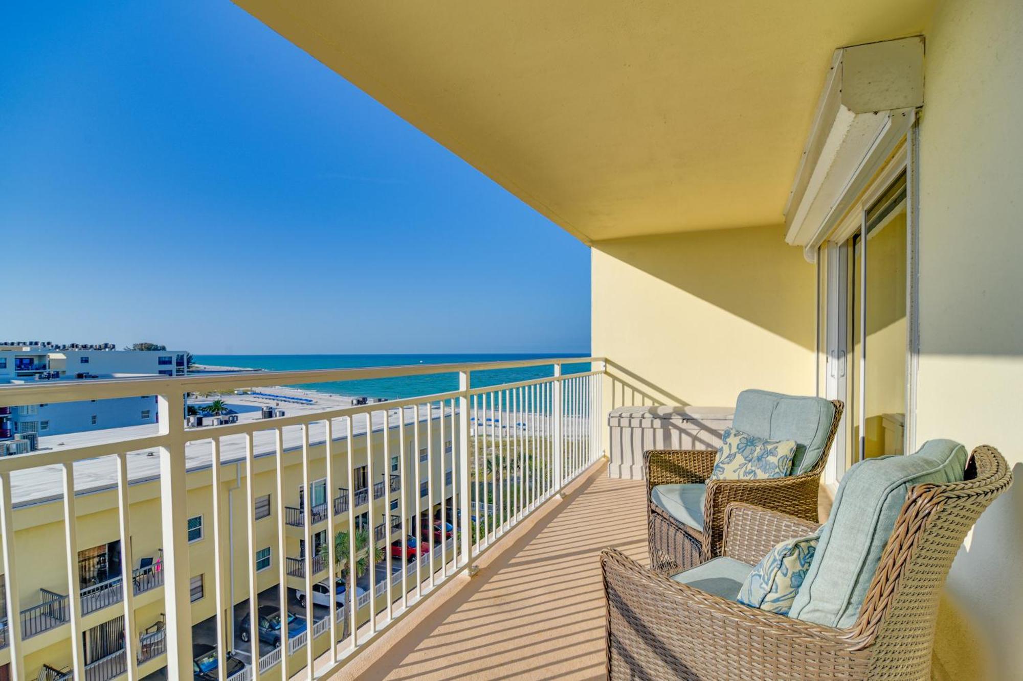 Waterfront Condo With Patio And Pool On Madeira Beach! St. Pete Beach Exterior photo